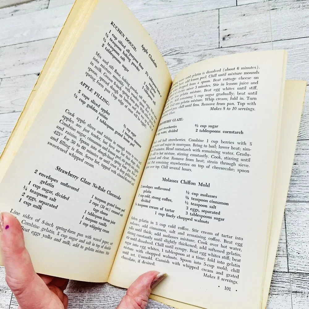 From Soups To Nuts Cookbook Beth Merriman 1968 Paperback Vintage 1960s‎
